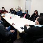 Motoristas de aplicativos participam de reunião com secretários